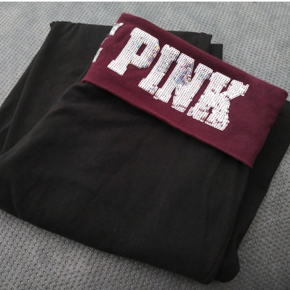 PINK Victoria's Secret Pants - 🌼 Victoria's Secret Sequin LOVE PINK Yoga Pants